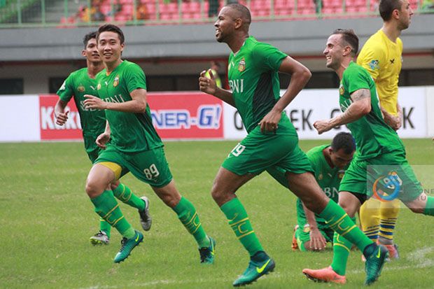 Tur Maut ke Jayapura,...