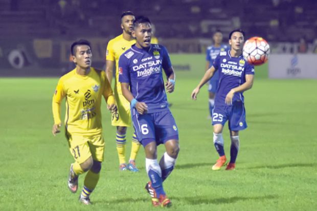 Ditunggu Semen Padang,...
