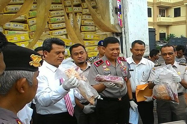 15 Ton Daging Beku Ilegal...