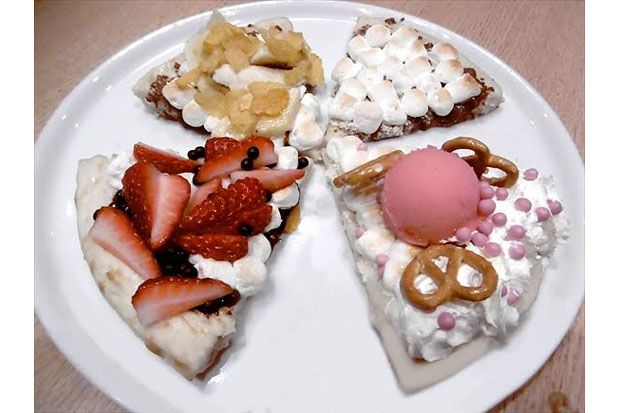 Pesan dan Nikmati Pizza...