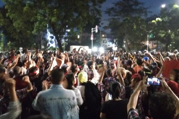 Waktu Demo Habis, Polisi...