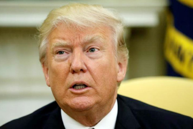 Trump Bantah Tengah...
