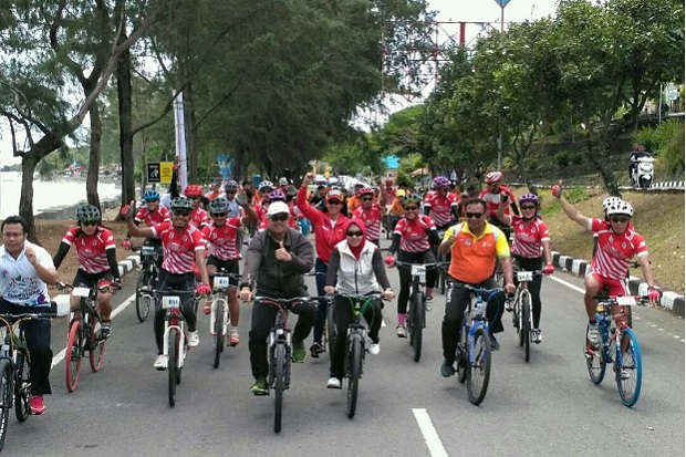 Menpora: Gowes Pesona...
