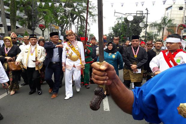 Kerajaan Adat Lampung...
