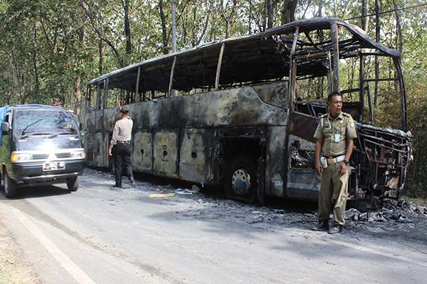 Bus Jurusan Jakarta...