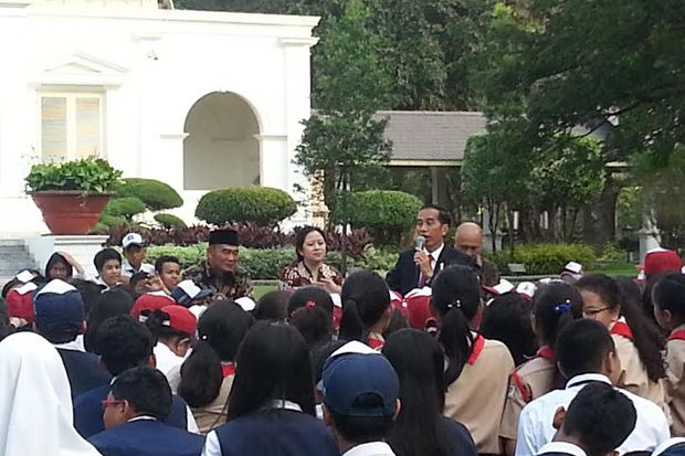 Melihat Aksi Jokowi...
