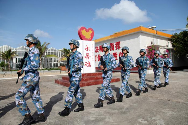 China Pasang Peluncur...