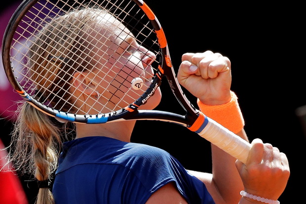 Singkirkan Kerber, Kontaveit...