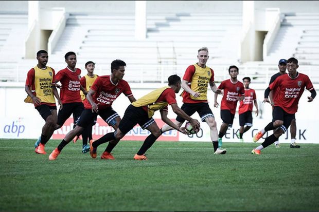 Bermodalkan 21 Pemain,...