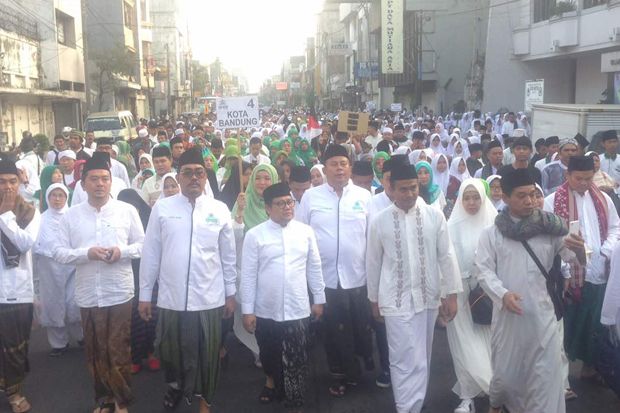 Peringati Hari Kebangkitan...