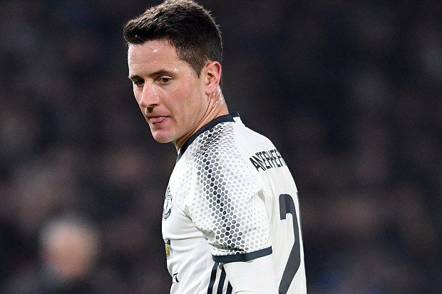 Herrera Tak Siap Jadi...