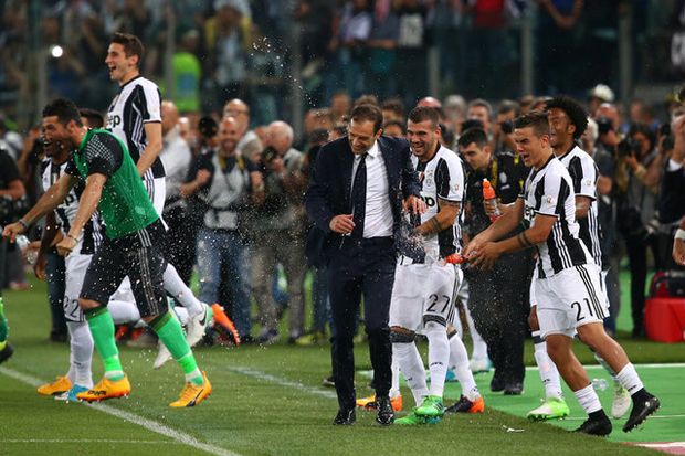 Jamu Crotone, Allegri...
