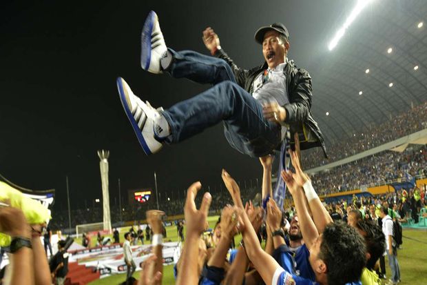 Diumpat Fans Persib,...