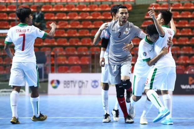 Lawan Thailand, Timnas...