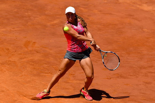 Batal Jumpa Bouchard,...