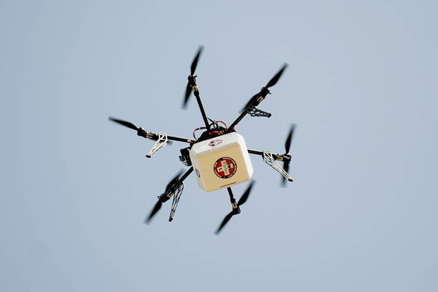 Drone Buatan Perusahaan...