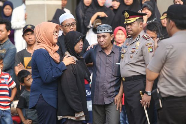 Isak Tangis Keluarga...
