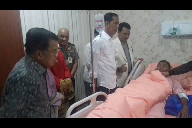 Jenguk Korban Bom, Jokowi:...