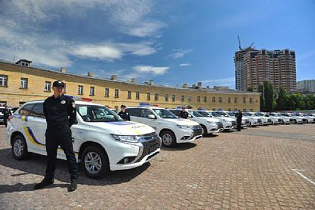 Mitsubishi Outlander...
