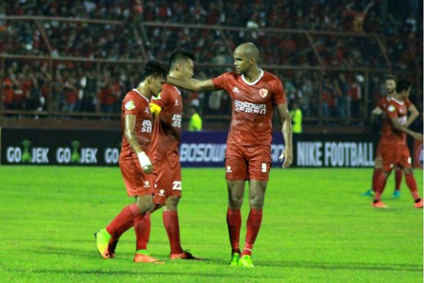 Hadapi Persegres Gresik...