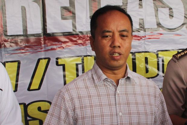 Dua Tongkang Diduga...