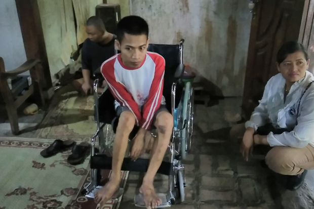 Dibantu Ketum Perindo,...