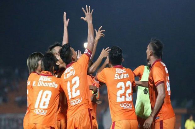 Jamu Bhayangkara FC,...