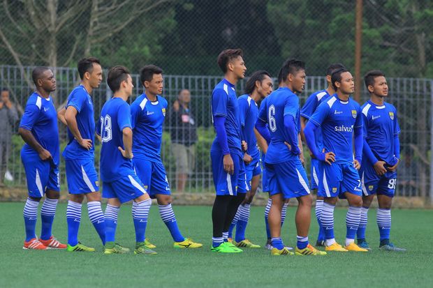 Latihan Perdana Persib...