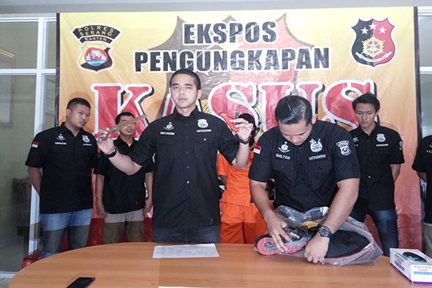 Dua Tersangka Komplotan...