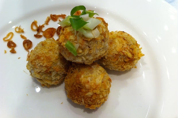 Bola-bola Ayam Sayur...