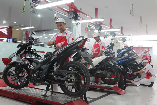 Mekanik Honda Siap Servis...