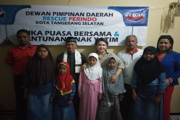 Santuni Anak Yatim,...