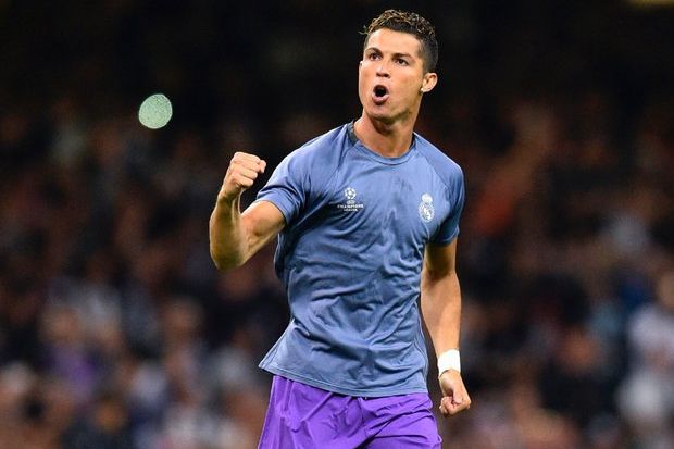 Cristiano Ronaldo Masuk...