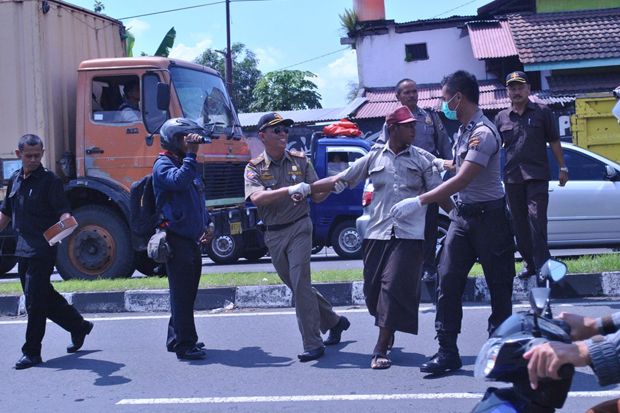 Satpol PP Yogyakarta...