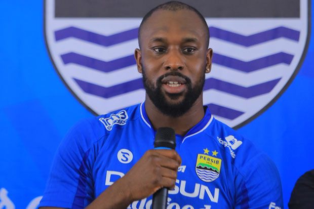 Bantah Tidak Fit, Carlton...