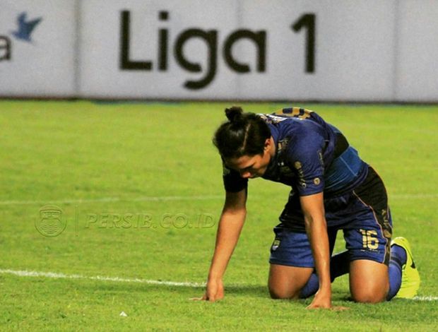 Persib Bandung Dihantam...