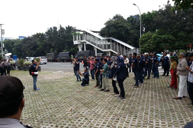 Ratusan Pendukung Siap...