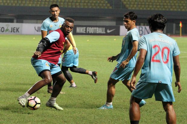 Habis Gilas Persib,...