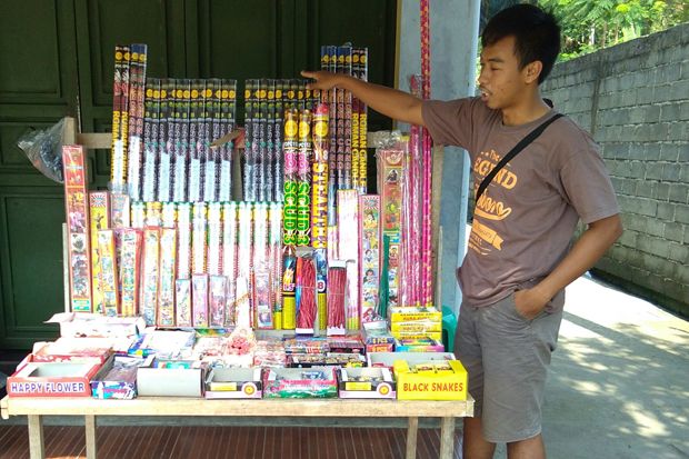 Dua Pekan Jual Petasan...