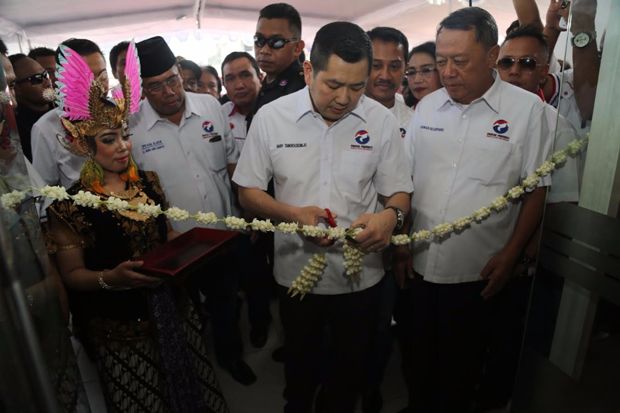 Resmikan Kantor DPD,...