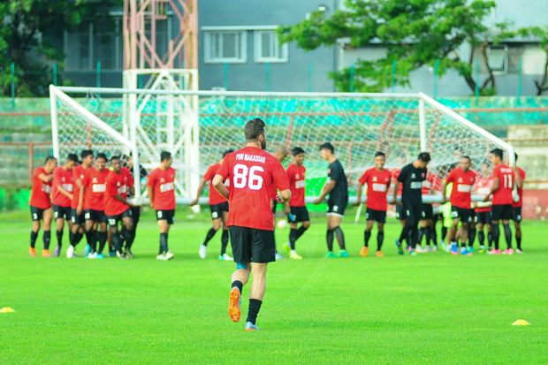 PSM Makassar Bawa Skuat...