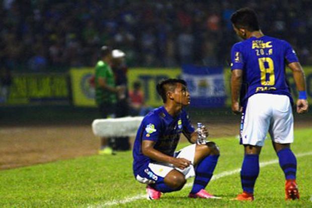 Zola dan Febri Pamit...
