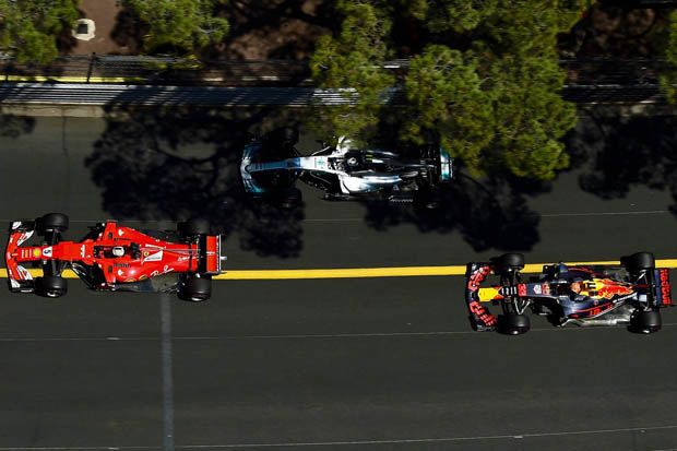 Mercedes: Masalah Ban...