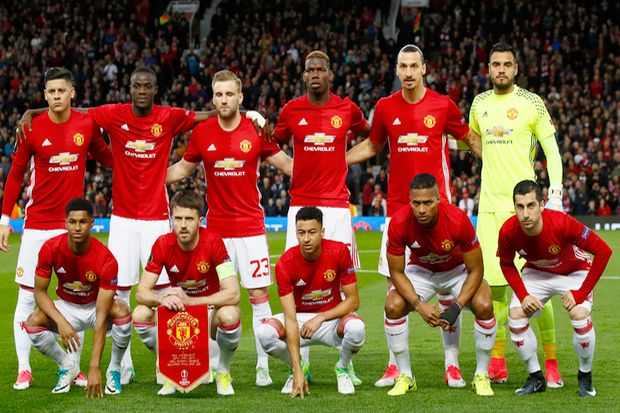 Manchester United Jadi...