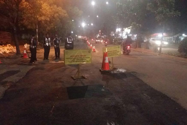 Picu Kecelakaan, Jalan...