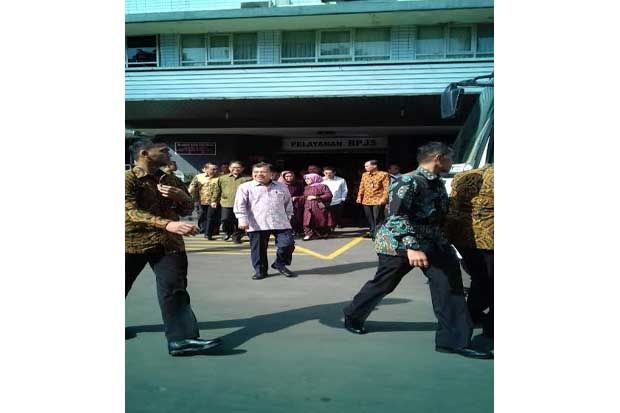 Wapres Jusuf Kalla Jenguk...