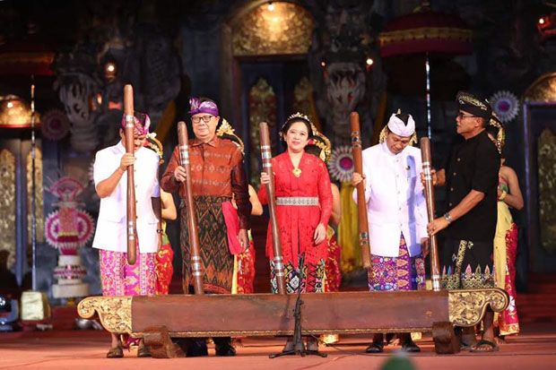 Seni Budaya Pilar Membangun...