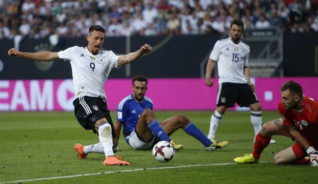 Jerman Sarangkan Tujuh...