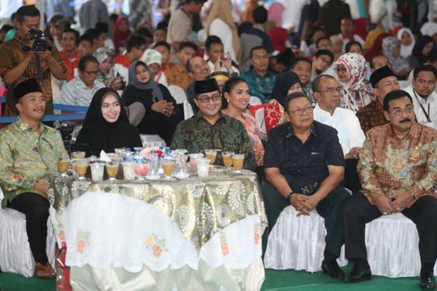 Menpora : Gaji Atlet...