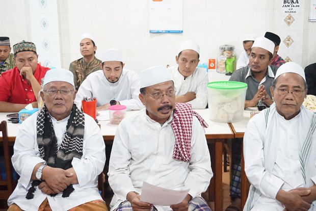 Sejumlah Kiai Sodorkan...